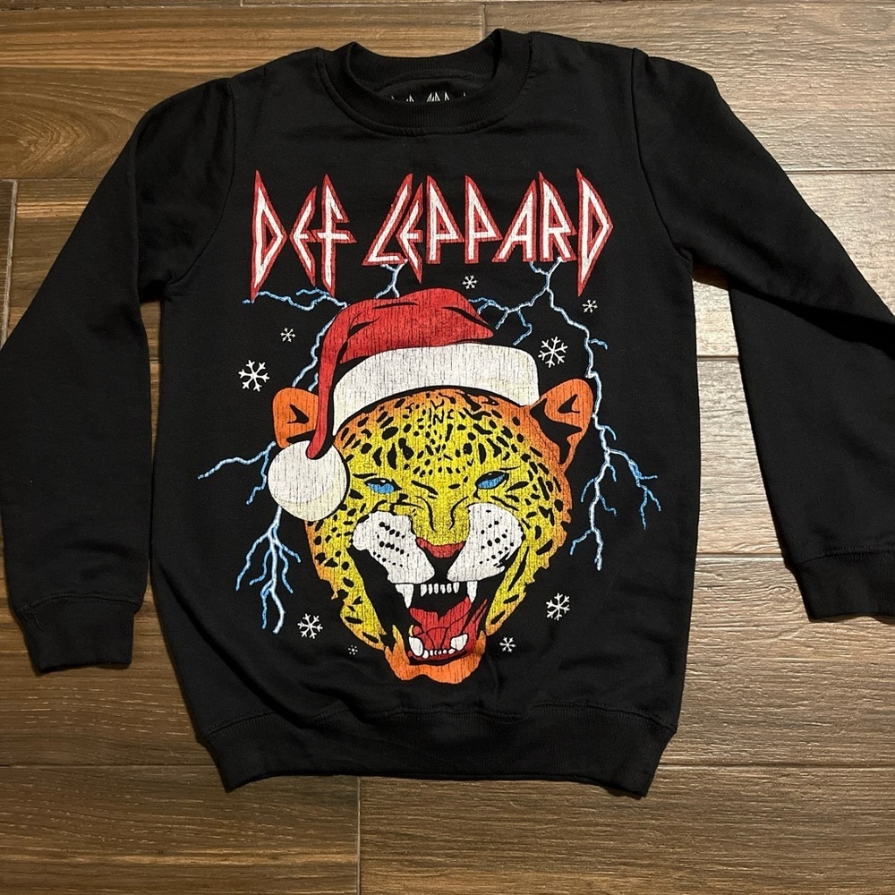 Def Leppard Graphic Christmas Sweater Crewneck Women’s‎ Size XS